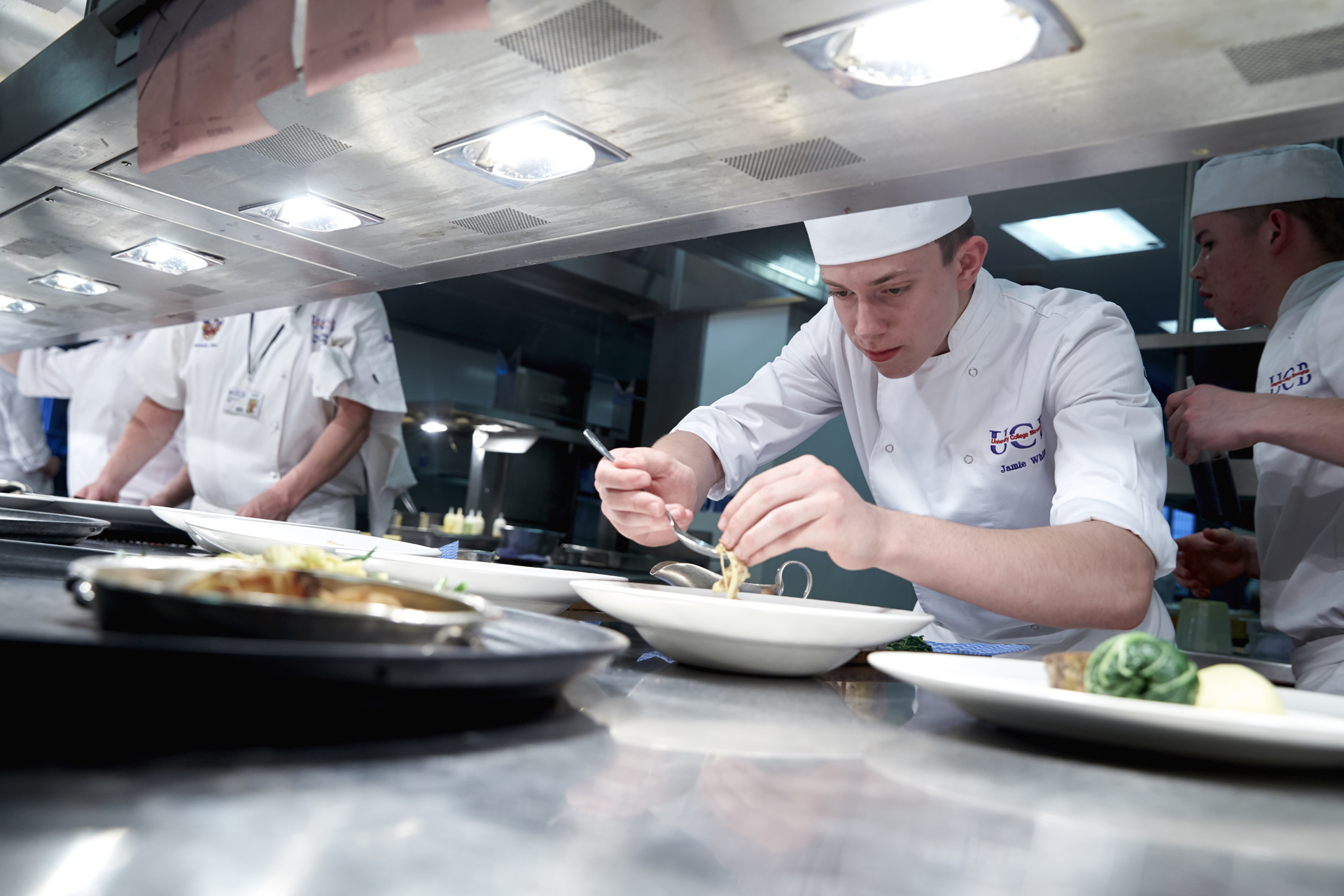 Chef Cookery Courses Level 2 And Level 3 Professional Cookery Ucb University College Birmingham